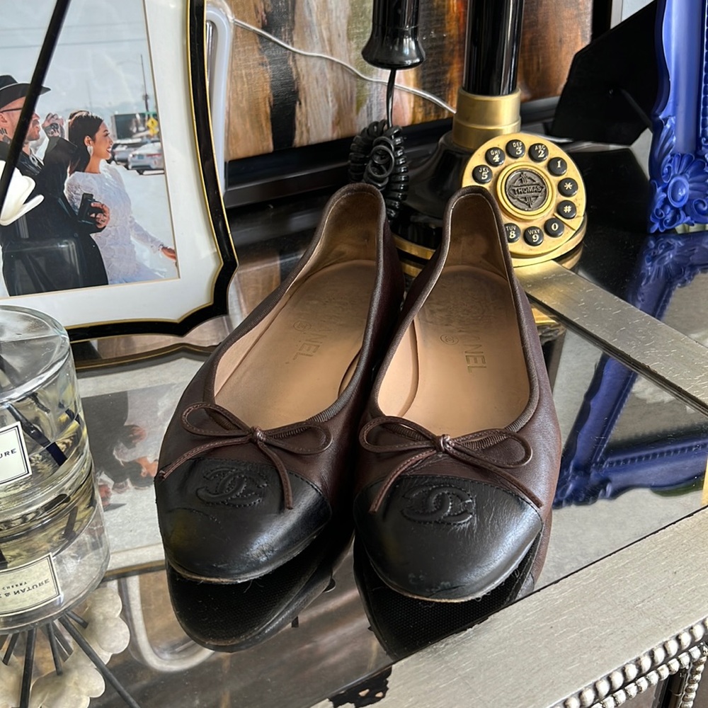 Chanel ballet flats- soft calfskin brown leather. Size 38.5